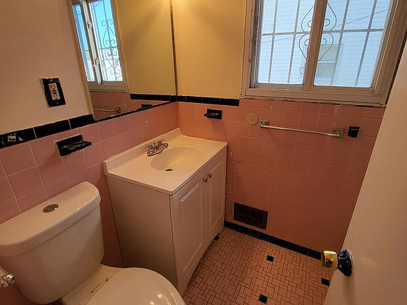 3rd image of 12919 144th St #1