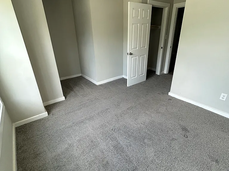 2879 N Dearborn St #2 — Photo 14