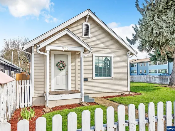 920 Holly St, Junction City, OR 97448