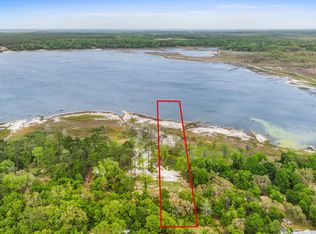 3264 Lakeshore Dr, Chipley, FL 32428