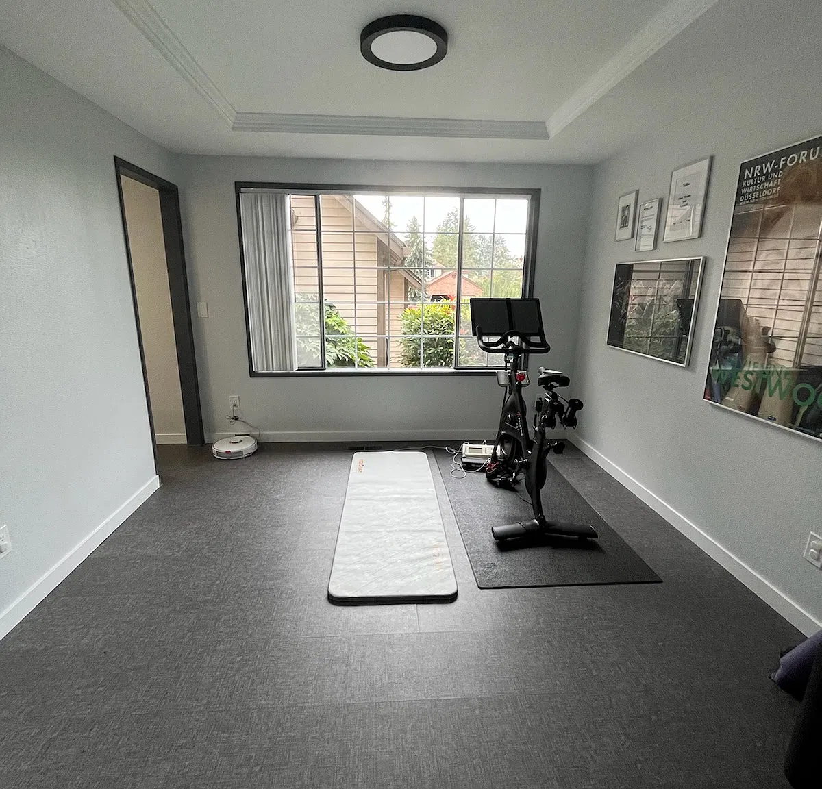 3 bed, 2000 sqft, $4,695 — Photo 4