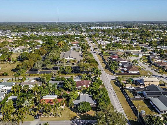 3rd image of 16705 SW 298th Ter