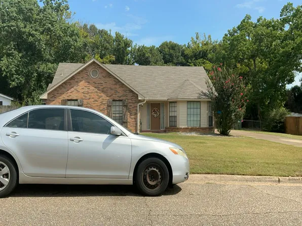 3909 Beardsley Dr, Montgomery, AL 36109
