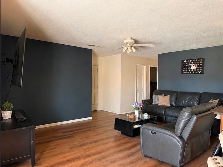 6 Timothy Dr — Photo 9