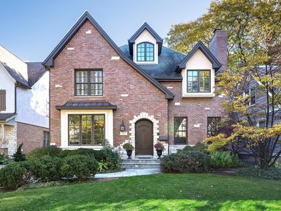 737 S Madison Ave, La Grange, IL, 60525