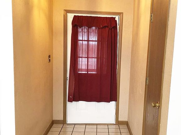 2nd image of 8303 Parsley Ln
