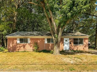33200 Grand Traverse St, Westland, MI 48186