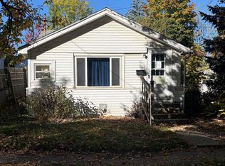 810 Broadway Ave, Owosso, MI 48867