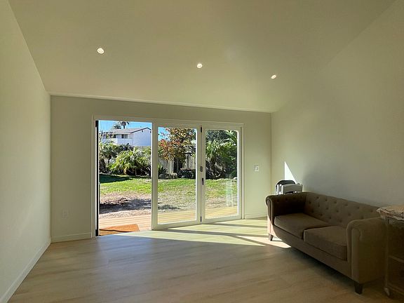 5th image of 11201 La Serna Dr