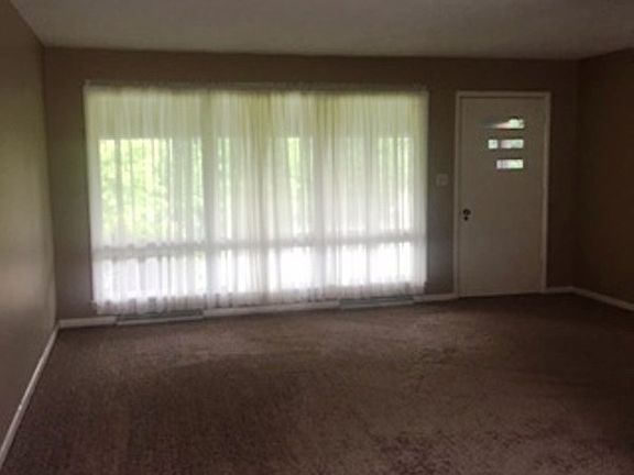 2nd image of 110 Forest Ln