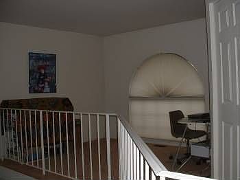 3rd image of 493 Victoria Ln