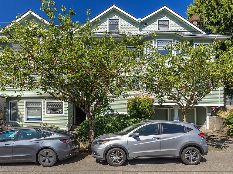 1021 N 38th St #1 — Photo 34
