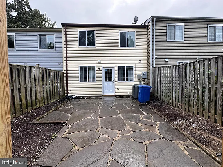 5585 Hecate Ct — Photo 29