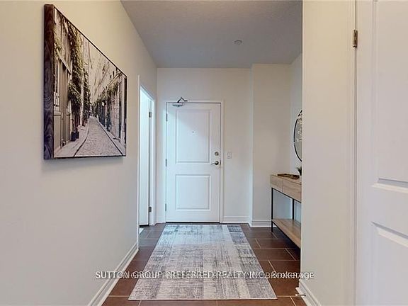 4th image of 330 Ridout St N #2304