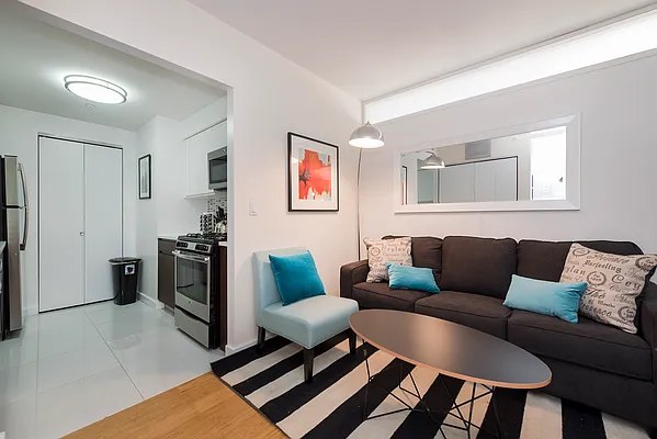 Rented by Kahen Properties | media 28