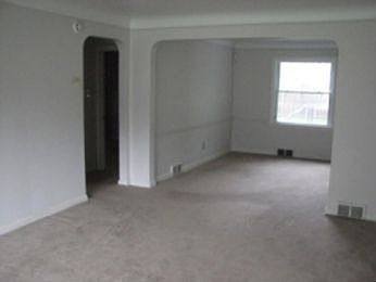 5th image of 340 Halle Dr