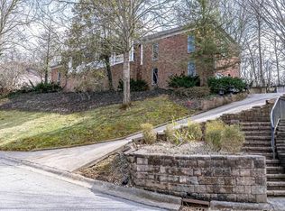 2802 Juniper Hill Ct, Louisville, KY 40206