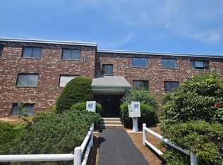 69 Milliken Ave APT 7, Franklin, MA 02038