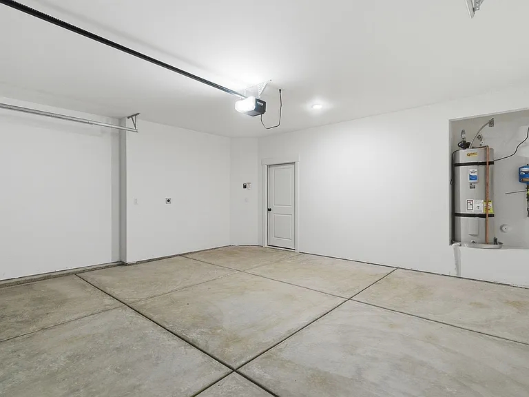 5690 S Weehawken Ln — Photo 30