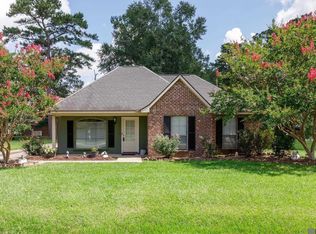 20755 Benton Heights Ave, Livingston, LA 70754