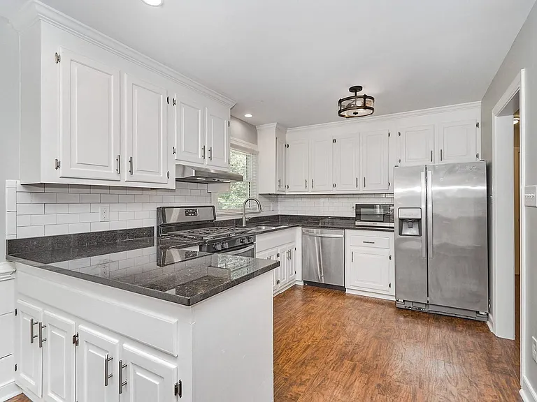 9395 Blacksmith Dr — Photo 16
