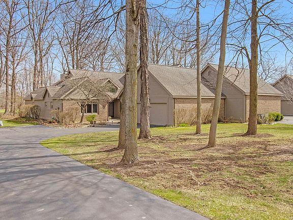 2nd image of 4644 Cottonwood Dr
