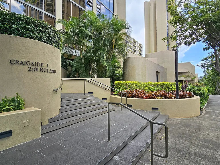 2101 Nuuanu Ave #I1204 — Photo 40