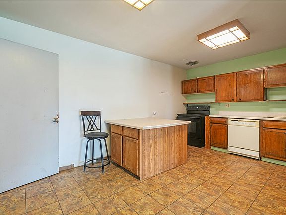 5th image of 5450 Plainview Dr NW