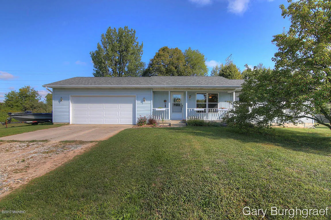 14390 Lincoln Lake Ave NE photo 1