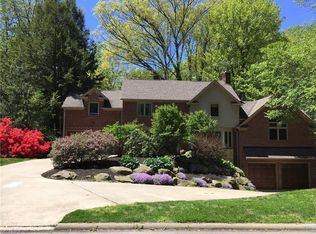 440 Parklawn Dr, Rocky River, OH 44116