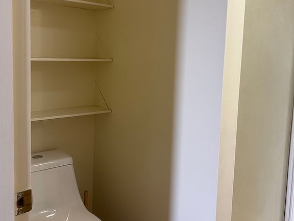 2nd image of 2622 Carondelet St #2622