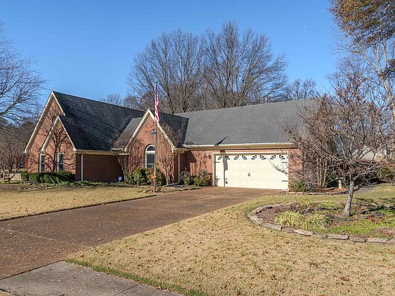3rd image of 2063 Brackenbury Ln