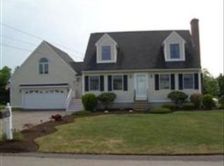 38 Elmwood Ave, Salem, NH 03079