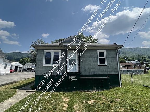 2nd image of 1211 Richmond St