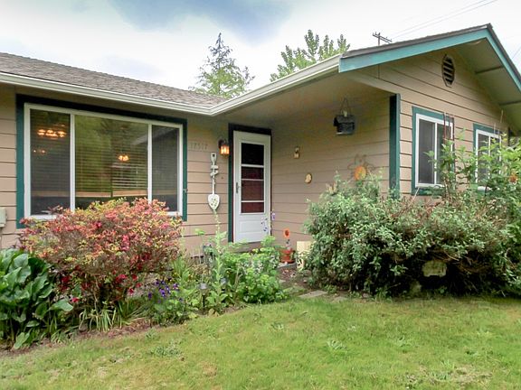 2nd image of 17517 10th Avenue Ct E