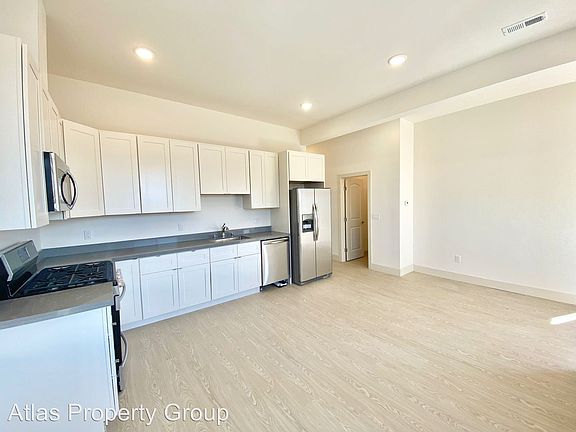 4th image of 1276 Palou Ave APT B