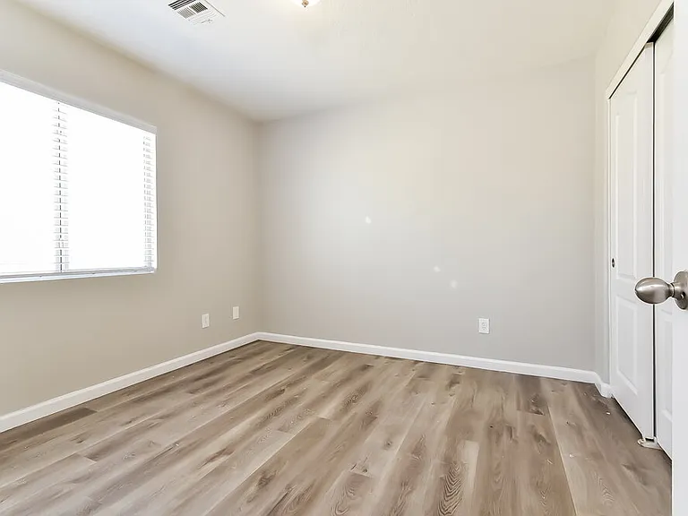 5232 Painted Pebble St — Photo 14