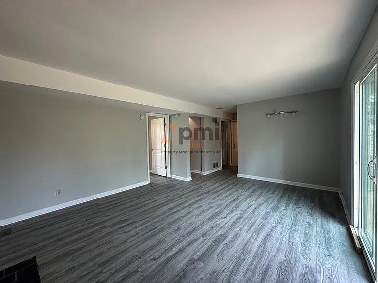 1031 W 59th Pl — Photo 15
