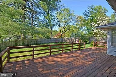 2nd image of 5933 Rossmore Dr