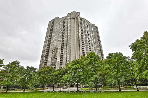 45 Kingsbridge Garden Cir #601 Photo 1