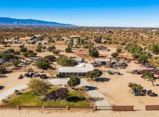 10376 Lilac Rd, Oak Hills, CA 92344