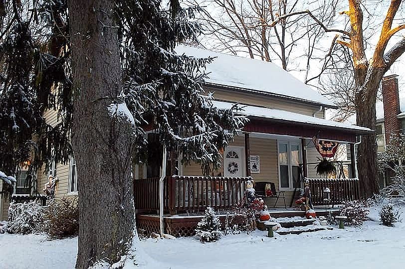 1st image of 133 Granville St
