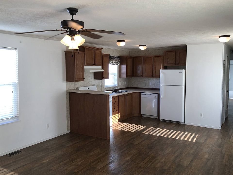1st image of 2100 Stephenson Hwy #92