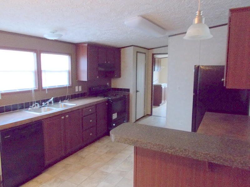 2nd image of 554 County Rd