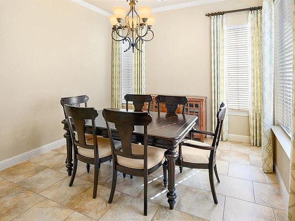 5th image of 6415 Crapemyrtle Dr