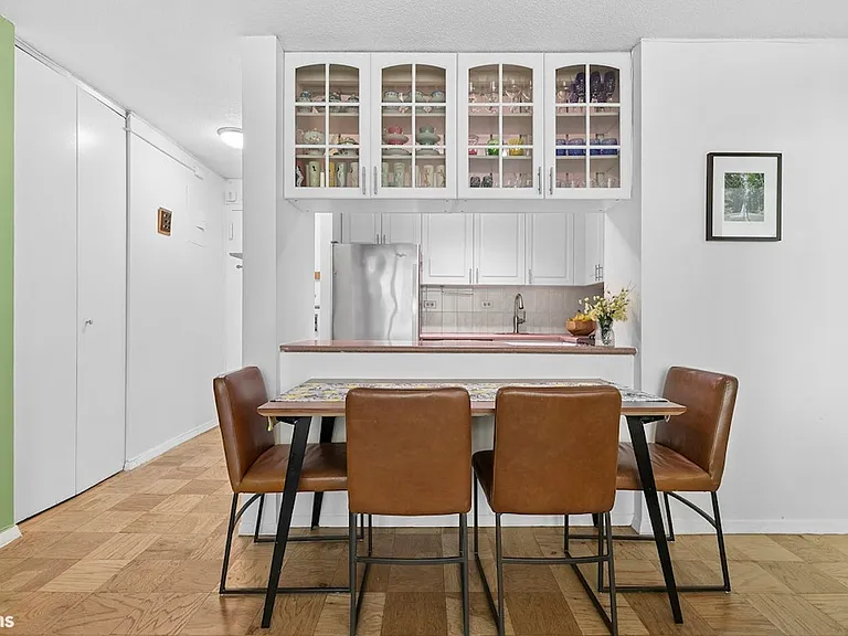 130 W 67th St #4H — Photo 5