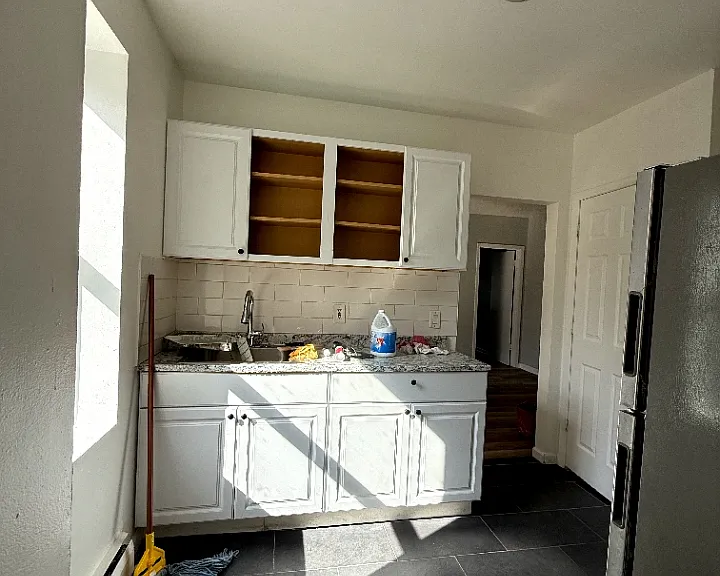 32 Beech St #C3 — Photo 1