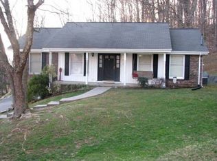 335 Carlton Rd, Bristol, TN 37620