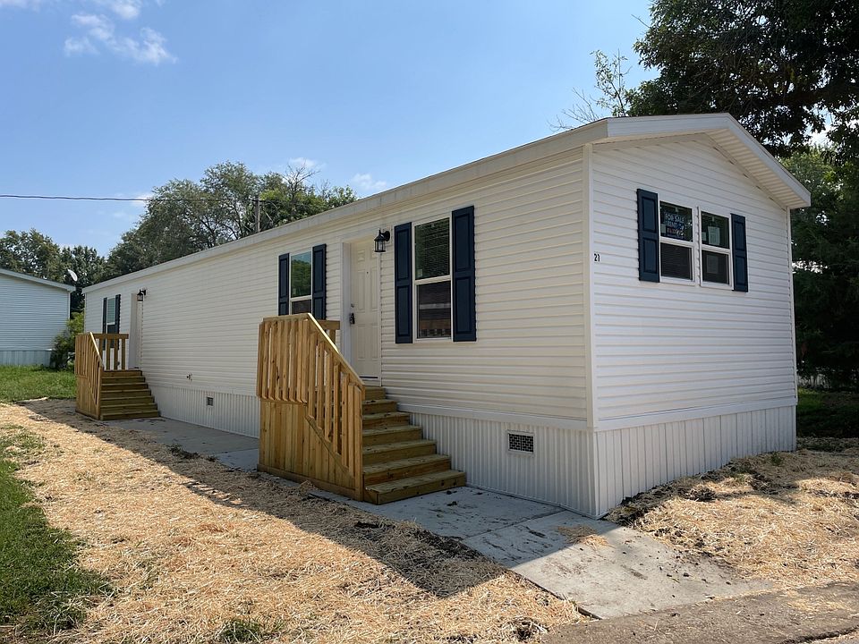 1st image of 21 Bluebonnet Ln