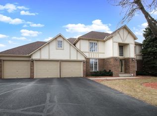 9049 Princeton Rd, Woodbury, MN 55125